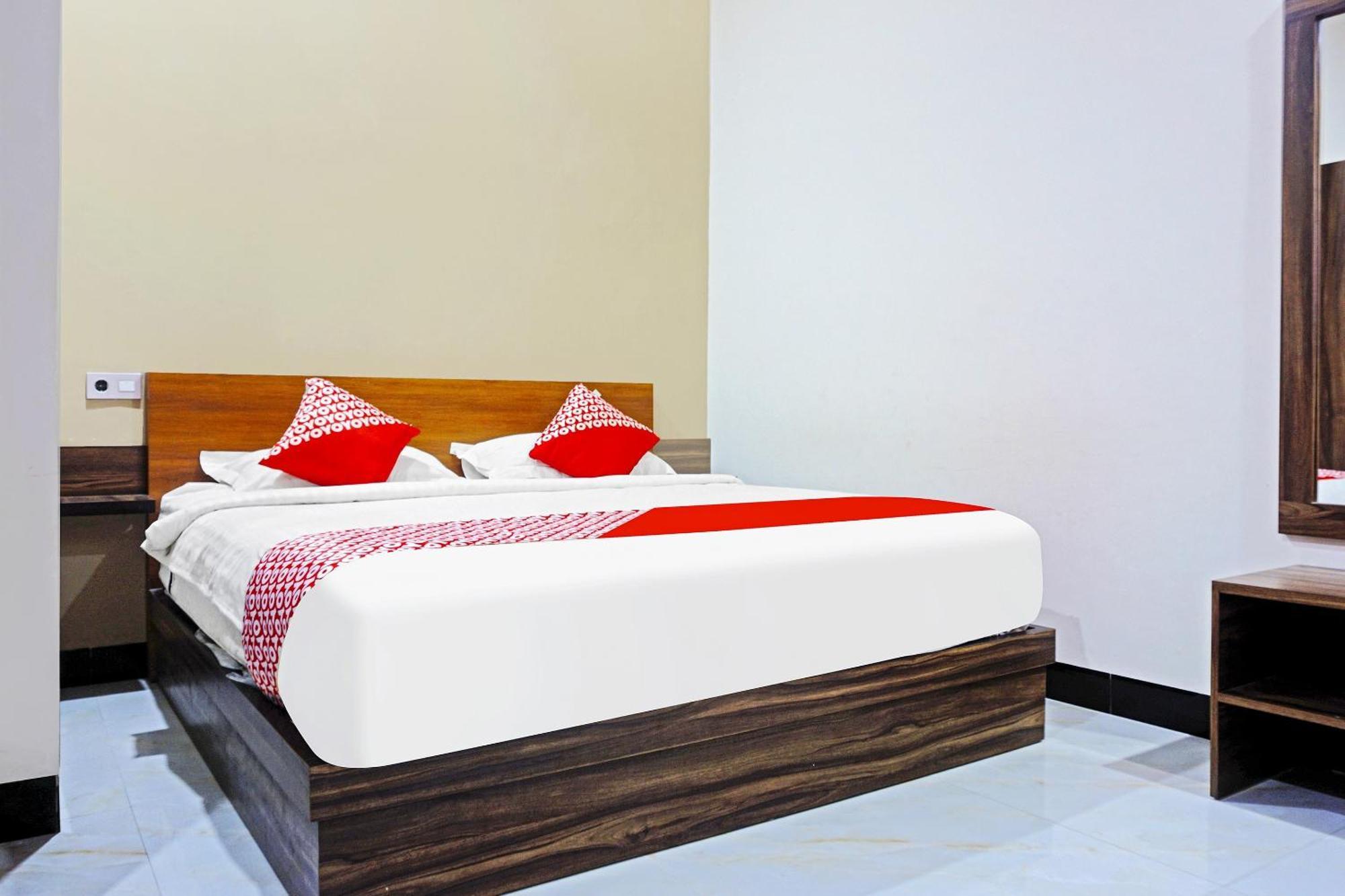 Collection O 91331 Hotel Grand Saota Soppeng Lalabata Exterior foto
